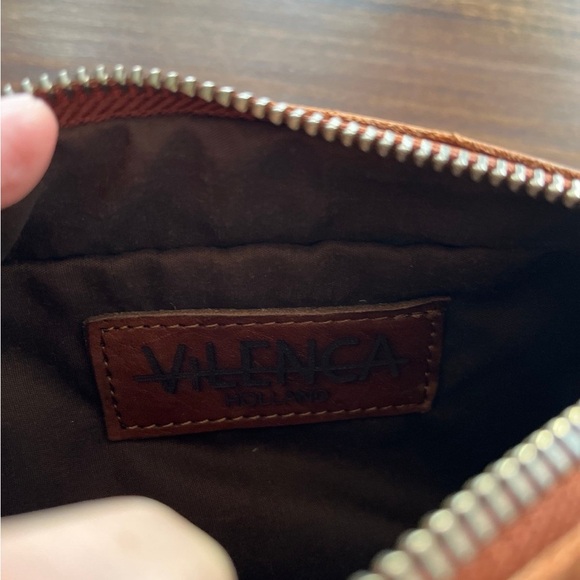 Vilenca Holland woven leather crossbody belt bag - Picture 2 of 4